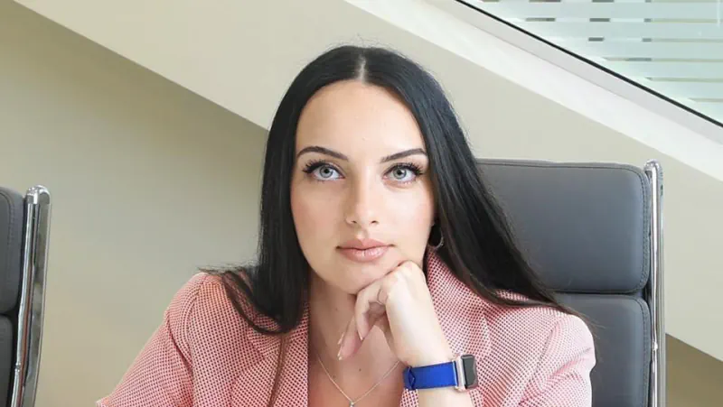 Alina Kats, Esq