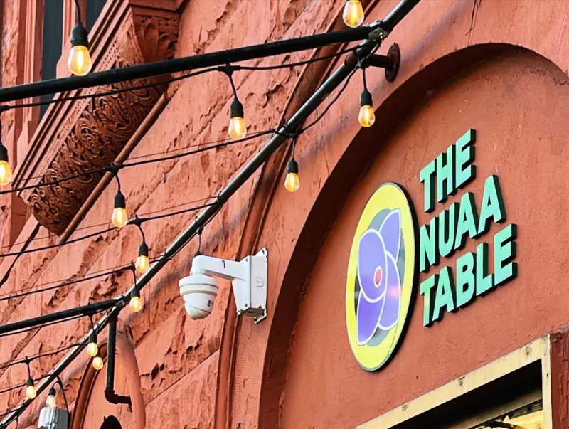 The Nuaa Table