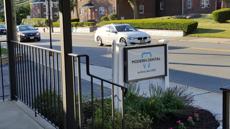 Modern Dental: 422 Main st, Fort Lee, NJ