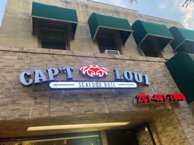 Cap't Loui - Cajun Seafood Boil